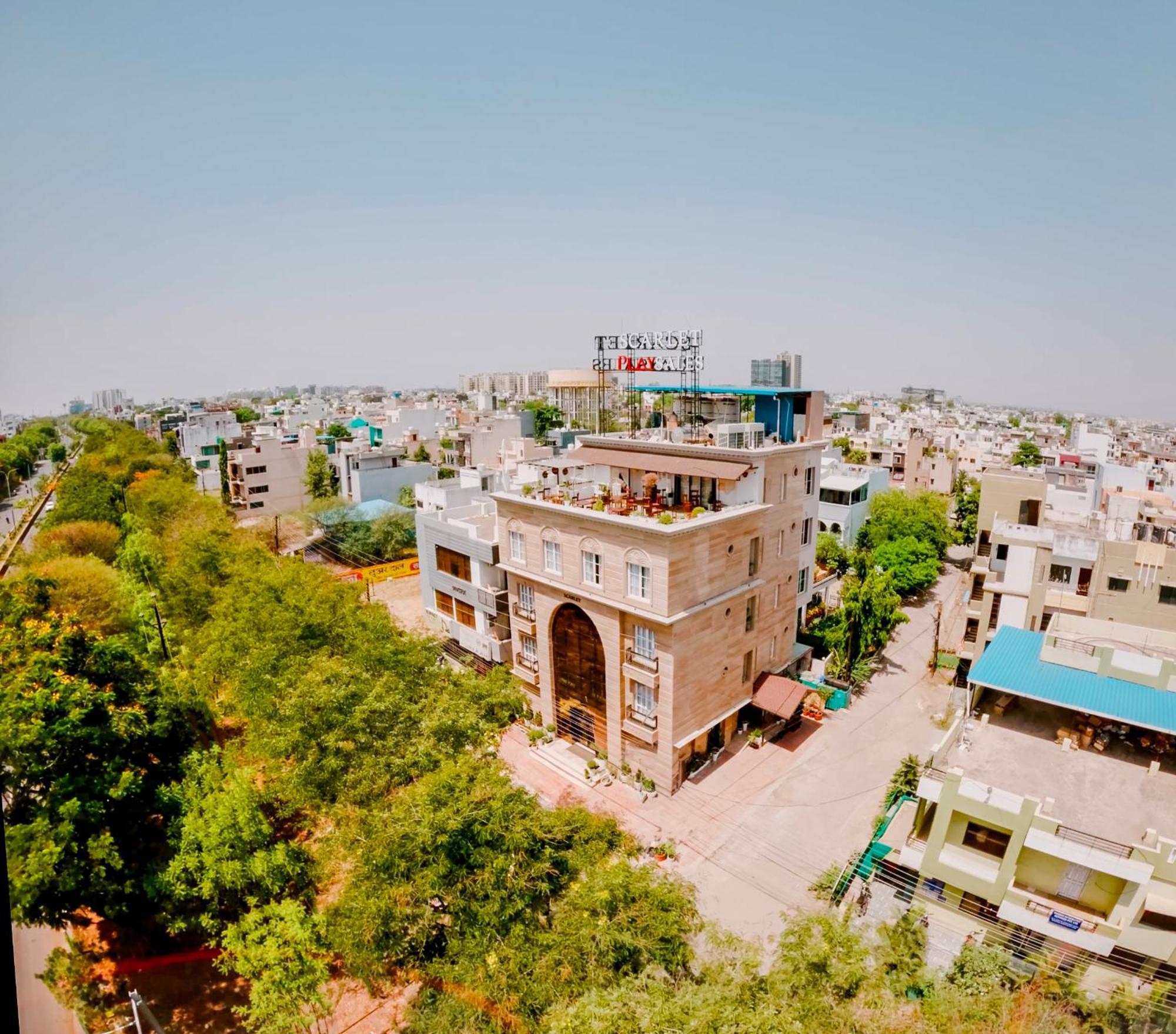 Playsales Scarlet Vijay Nagar Indore Eksteriør bilde